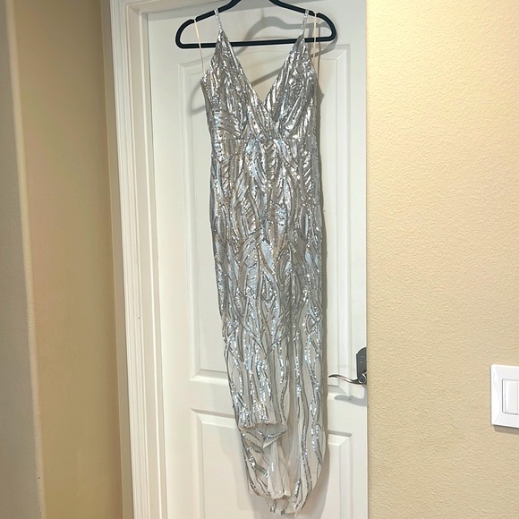 Fashion Nova Dresses & Skirts - Sequin silver cocktail dress with left thigh slit! Worn once!